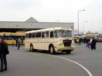 Ein IKARUS Bus auf dem Weg zu einer Rundfahrt.