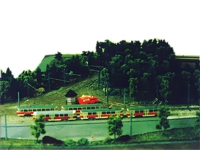 Am Abzweig nach Hellerau begegnen sich zwei Tatrazüge