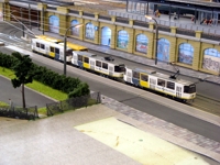 Der T6A2 als Stadtrundfahrt am Bahnhof Mitte.