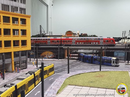 Schienenverkehr am Bahnhof Mitte