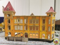 -Auch die Fenster wurden ausgebaut